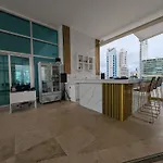 Encantador apartamento frente a la playa