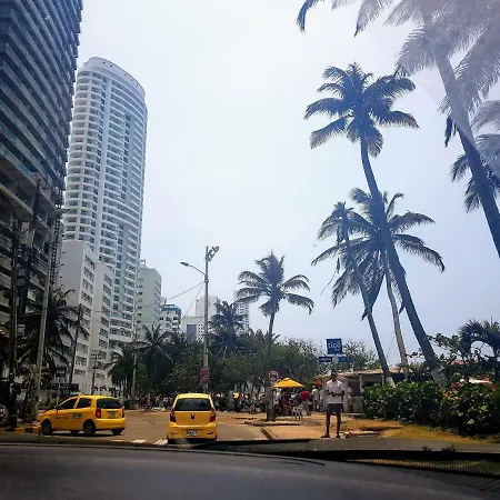 Encantador Frente A La Playa Apartamento *