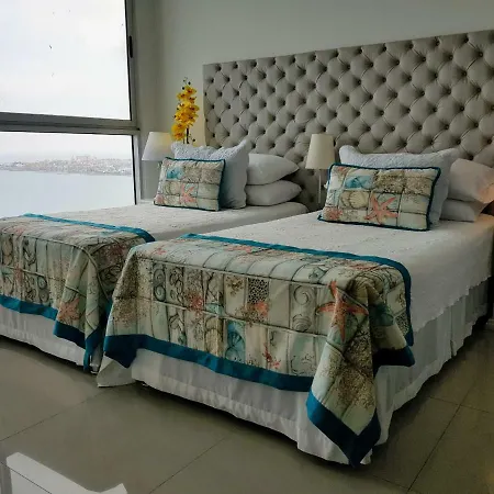 Encantador Frente A La Playa Apartamento