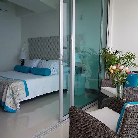 Encantador Frente A La Playa Apartamento Cartagena