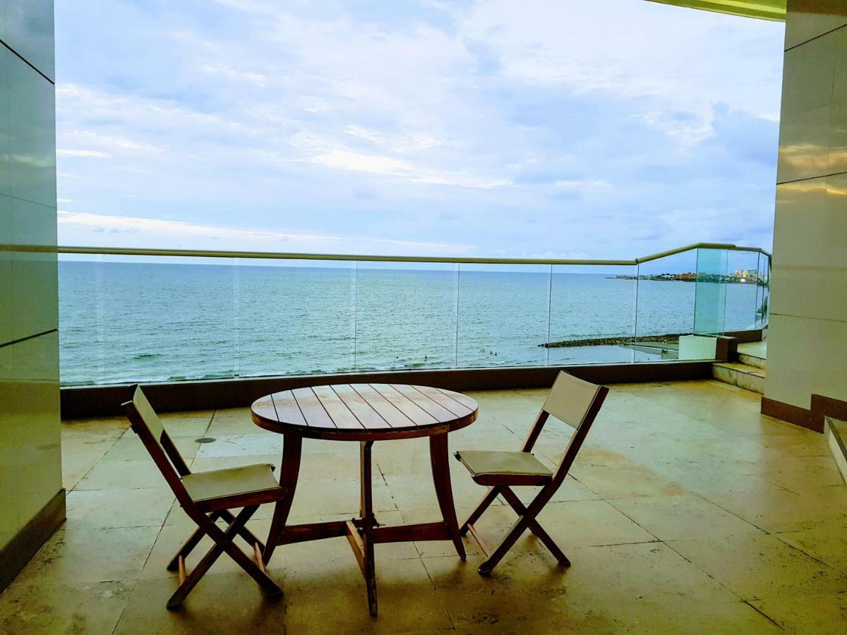 Encantador Frente A La Playa *